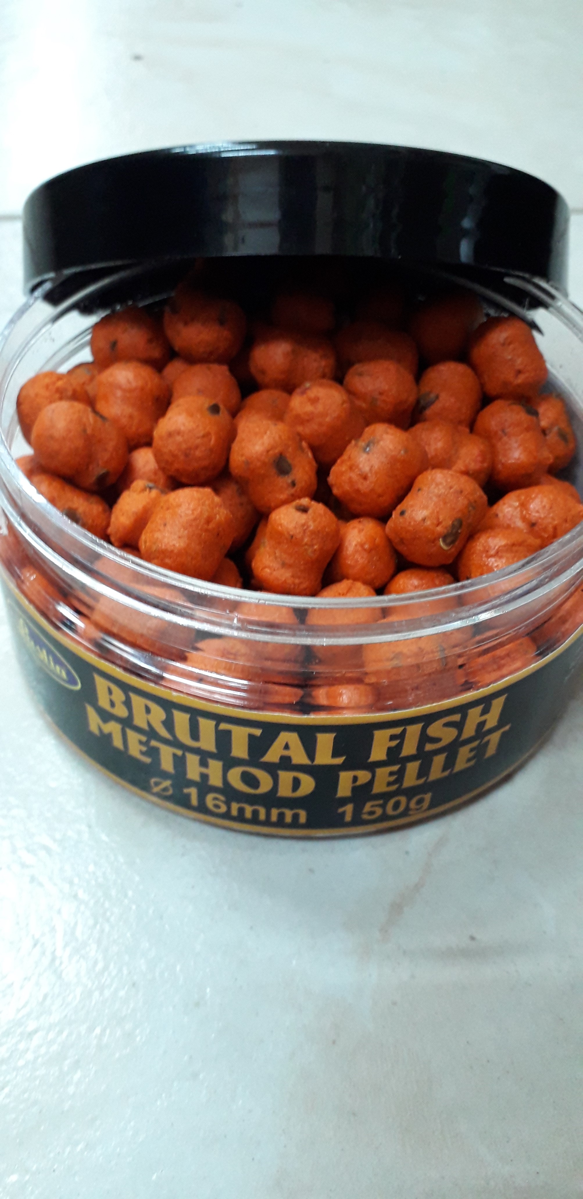 BRUTAL FISH METHOD PELLET 16 mm 150g